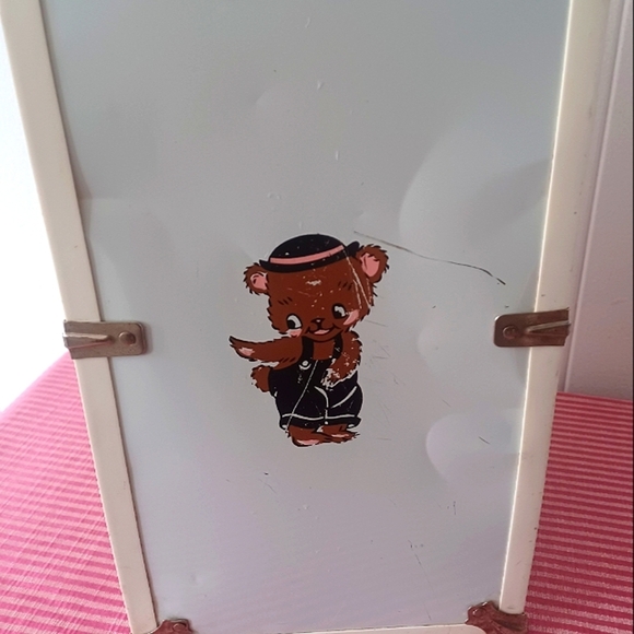 Vintage Doll Traincase - Picture 3 of 13